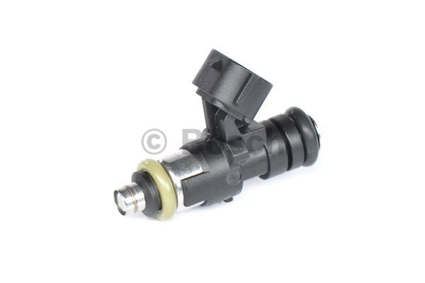 BENZİN ENJEKTÖRÜ (MANİFOLD) VW BORA 1.4; BORA 1.4 VARİANT; CADDY 1.4; CORD OBA 1.4; CORDOBA VARİO 1.4; GOLF IV 1.4; GOLF IV 1 – 0280158257