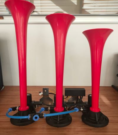 UNIVERSAL SAYDIRMALI ARAP KORNA UC BORULU MELODILI 12V (ESKI TIP DALI DALI PLASTIK BORULU)