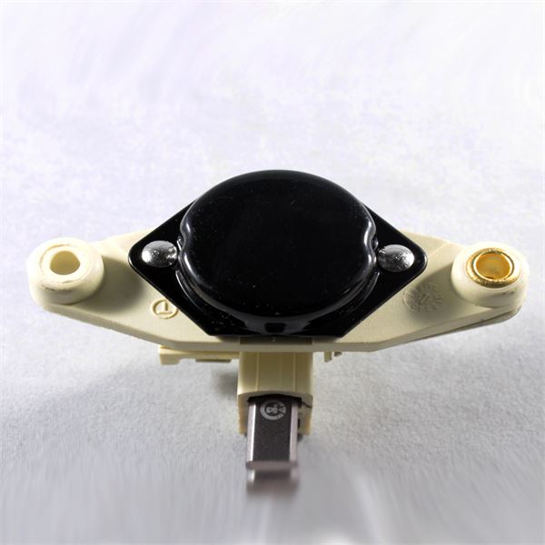 MERCEDES KONJEKTOR 12V BOSCH TIP AUDI 80 100 / MERCEDES 200 230 250 / BMW